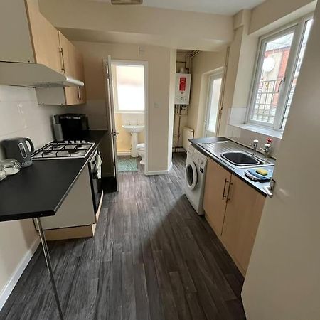 Flat 1, 67 Colwick Road Ng2 4Al Appartamento Nottingham Esterno foto