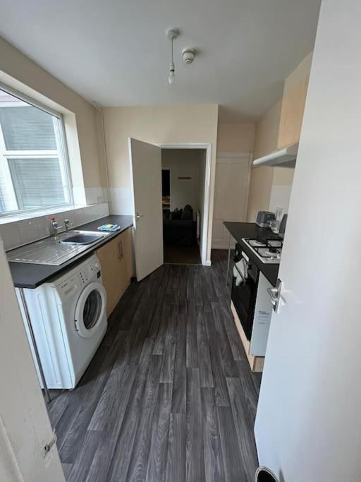 Flat 1, 67 Colwick Road Ng2 4Al Appartamento Nottingham Esterno foto