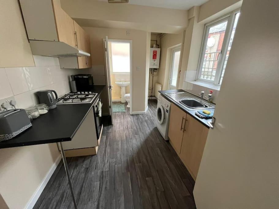 Flat 1, 67 Colwick Road Ng2 4Al Appartamento Nottingham Esterno foto